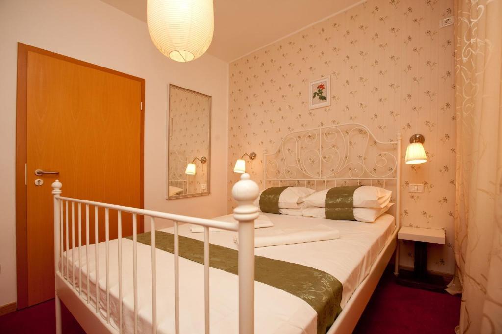 Pension Dinu Residence Timişoara Chambre photo