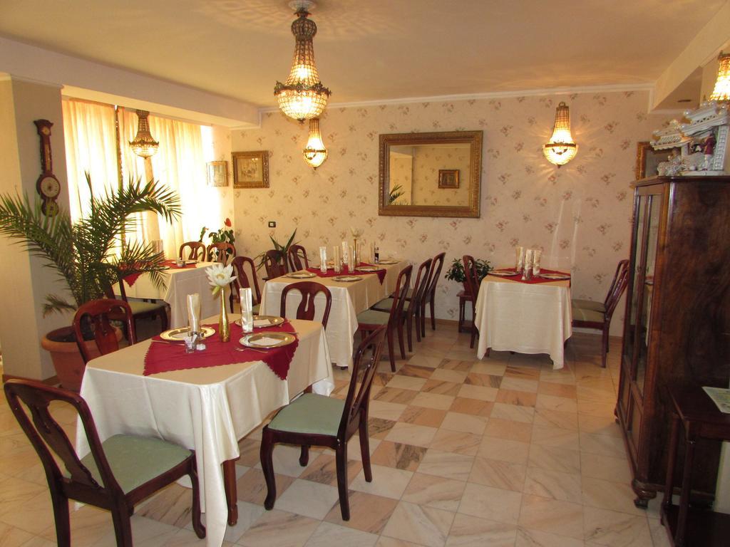 Pension Dinu Residence Timişoara Extérieur photo