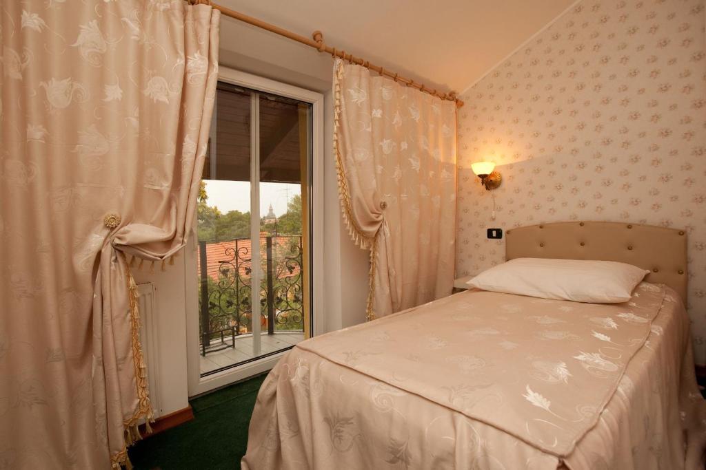 Pension Dinu Residence Timişoara Chambre photo